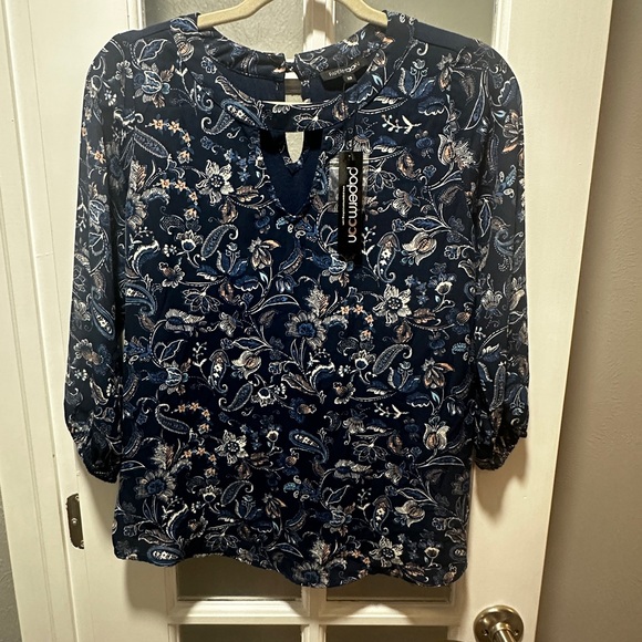 Papermoon Tops - NWT Papermoon Floral Paisley Design Top